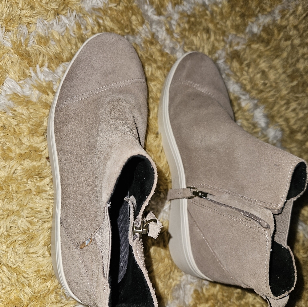 Toms Light Brown Ankle Booties